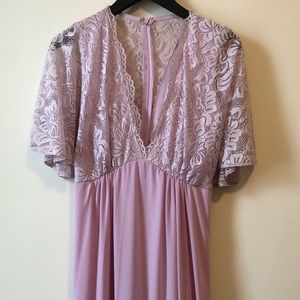 UNWORN Flowy maternity dress